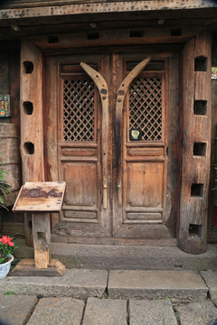 古式木门