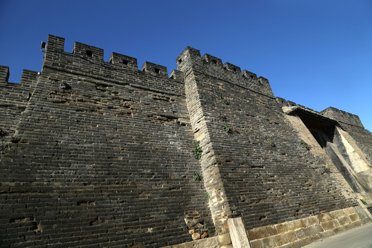 岱庙 城墙砖墙