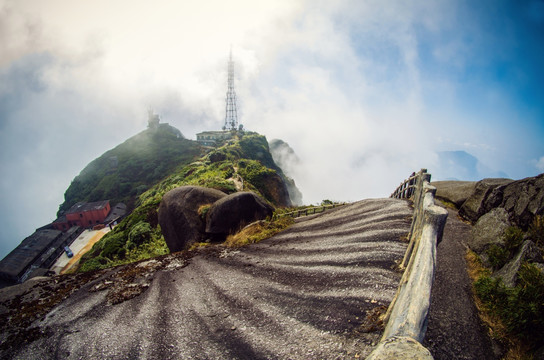 高山