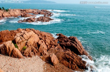 青岛的赭色海滩