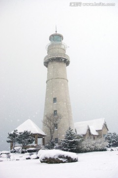 雪天灯塔