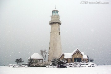 雪天灯塔