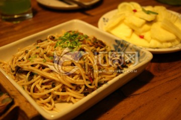 美食 牛肉面