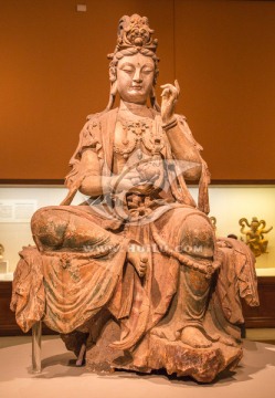 明代彩绘木雕菩萨坐像