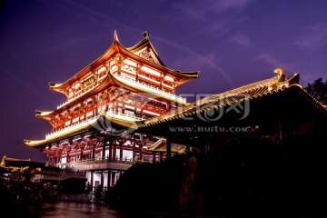长沙杜甫江阁夜景