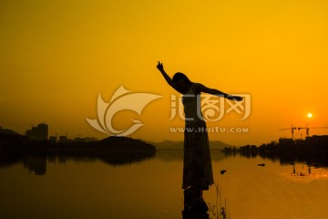 梅溪湖舞蹈人像夕阳剪影
