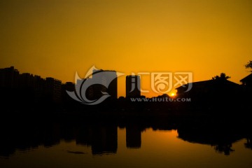 长沙麓谷公园日落夕阳剪影