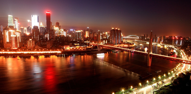重庆渝中半岛和东水门大桥