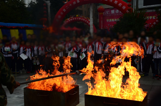 消防演习现场