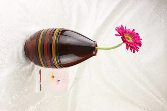 木质漆器花瓶