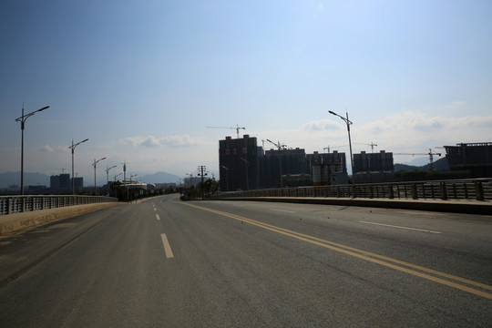 武宁县城新修的路