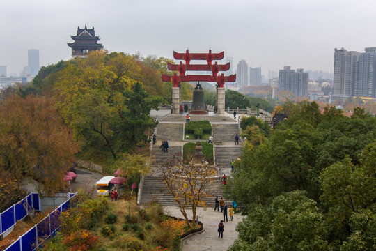 黄鹤楼 钟楼 蛇山