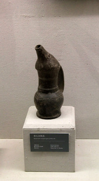 甘肃省博物馆古文物兽头灰陶盉