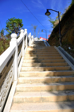 登山道台阶