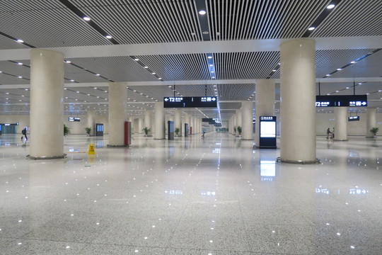 机场地下通道