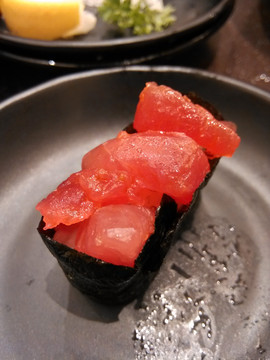 寿司红鱼