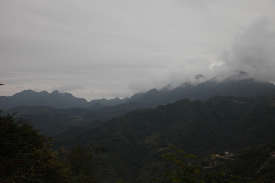塔云山