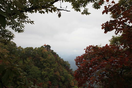 塔云山