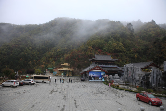 塔云山