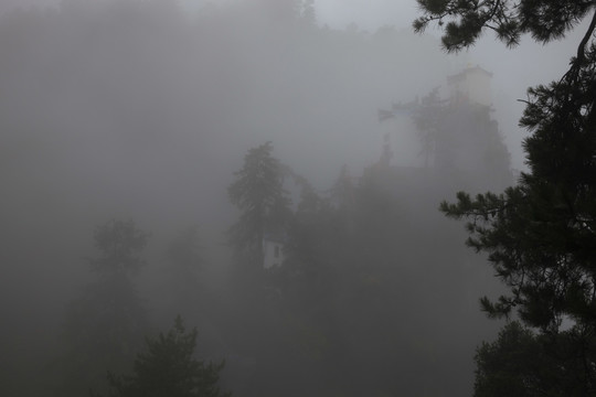 塔云山