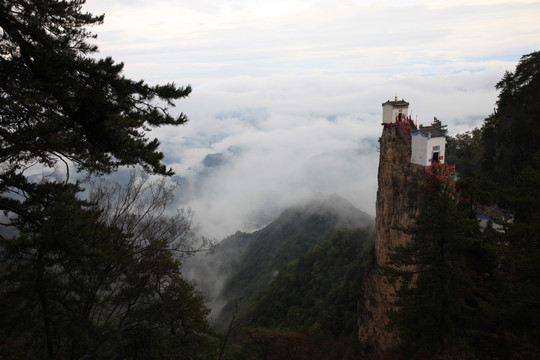 塔云山