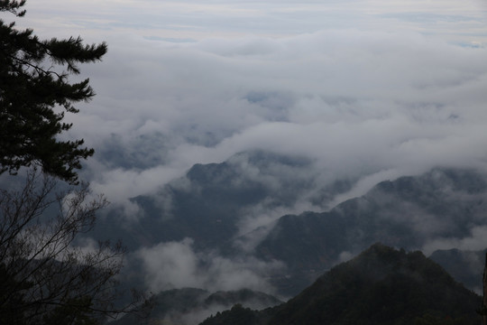 塔云山