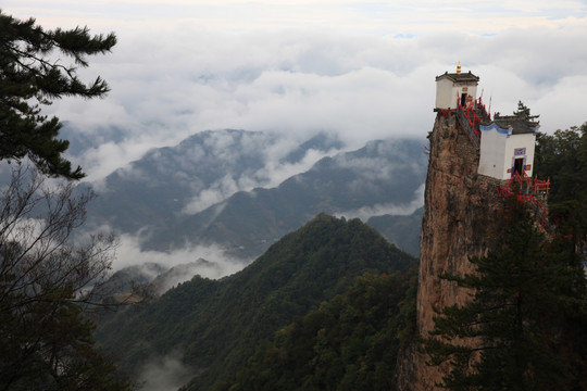 塔云山