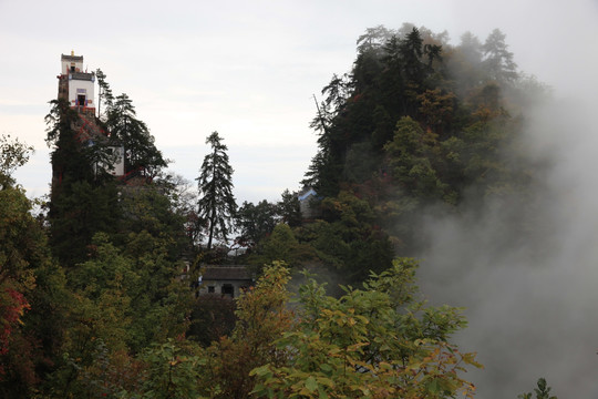 塔云山