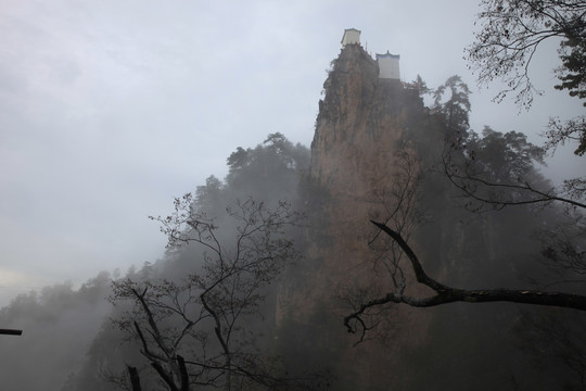 塔云山