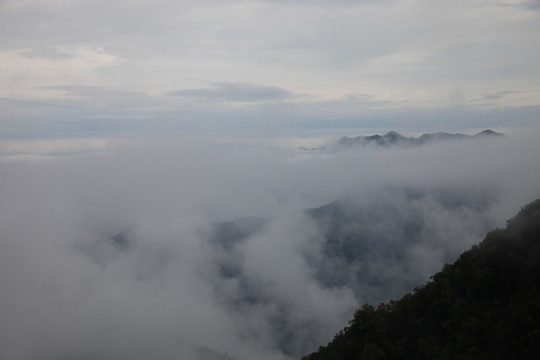 塔云山