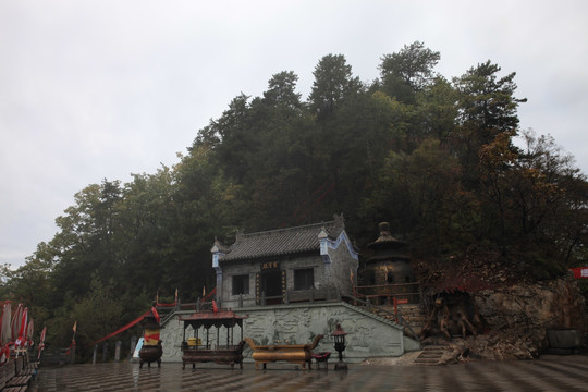 塔云山