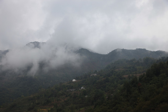 塔云山