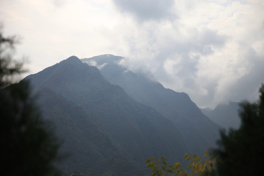 塔云山