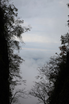 塔云山