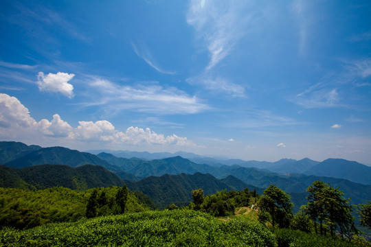 安顶山的天空 浙江 杭州 富阳