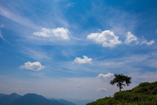 安顶山的天空 浙江 杭州 富阳