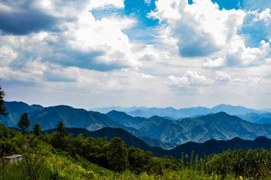 安顶山的天空 浙江 杭州 富阳