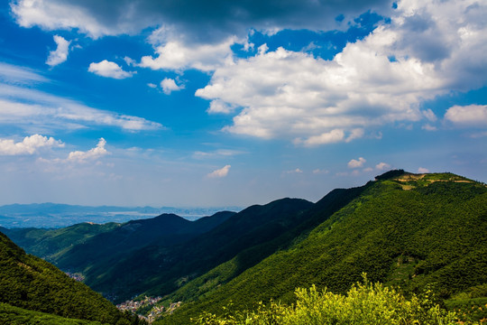 安顶山的天空 浙江 杭州 富阳