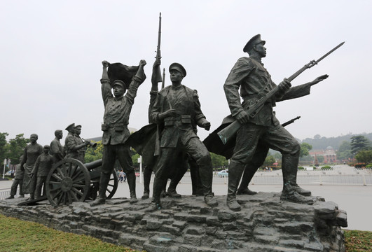 武昌起义雕塑