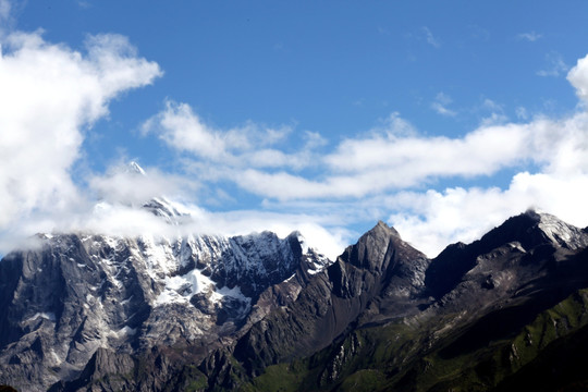 四姑娘山