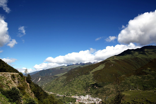 四姑娘山