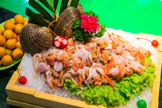 海鲜火锅 海蚌 牡蛎 扇贝