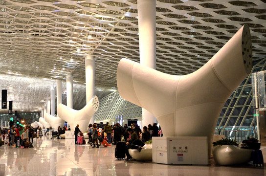 深圳机场候机厅