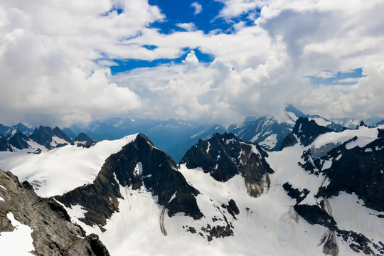 瑞士雪山