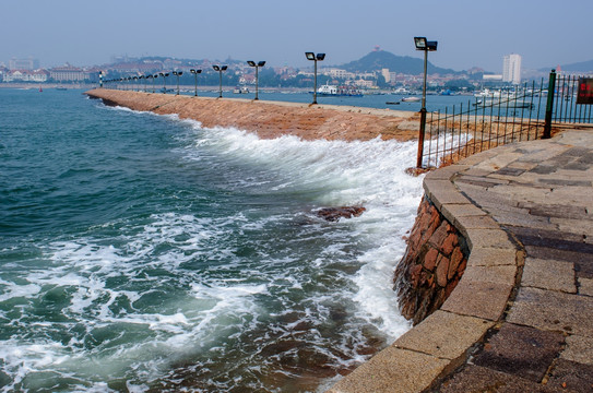 青岛小青岛防波堤