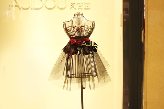 服装店 橱窗