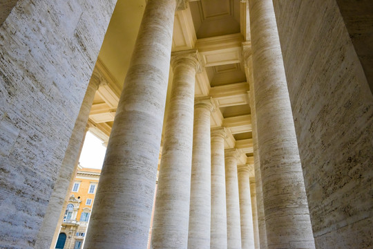 罗马柱长廊