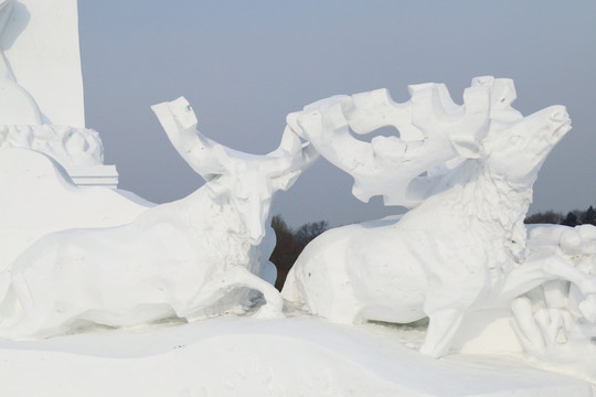 雪雕麋鹿