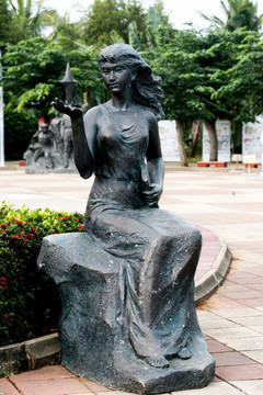 雕塑艺术 创造女神
