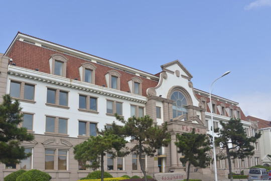 青岛日报社办公大楼
